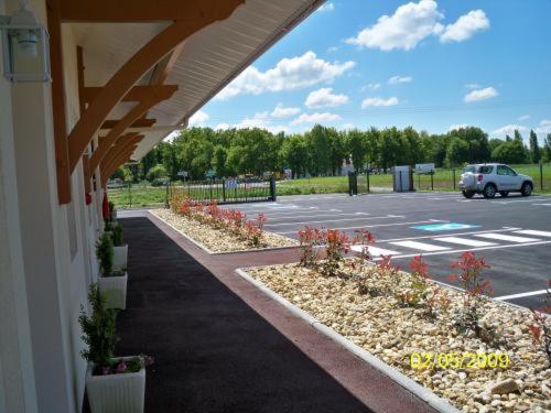 Natur'Hotel Ménesplet Zewnętrze zdjęcie