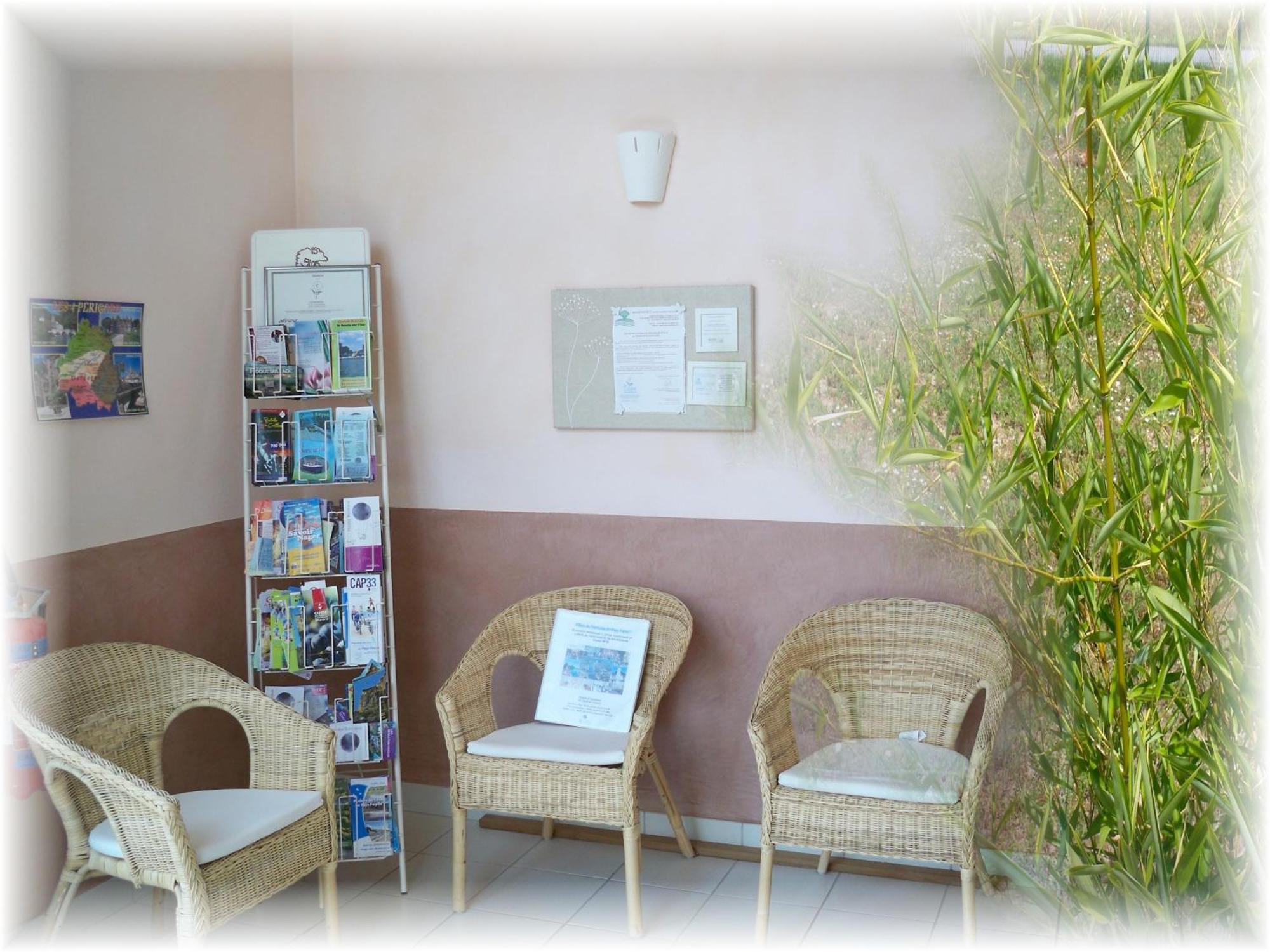 Natur'Hotel Ménesplet Zewnętrze zdjęcie