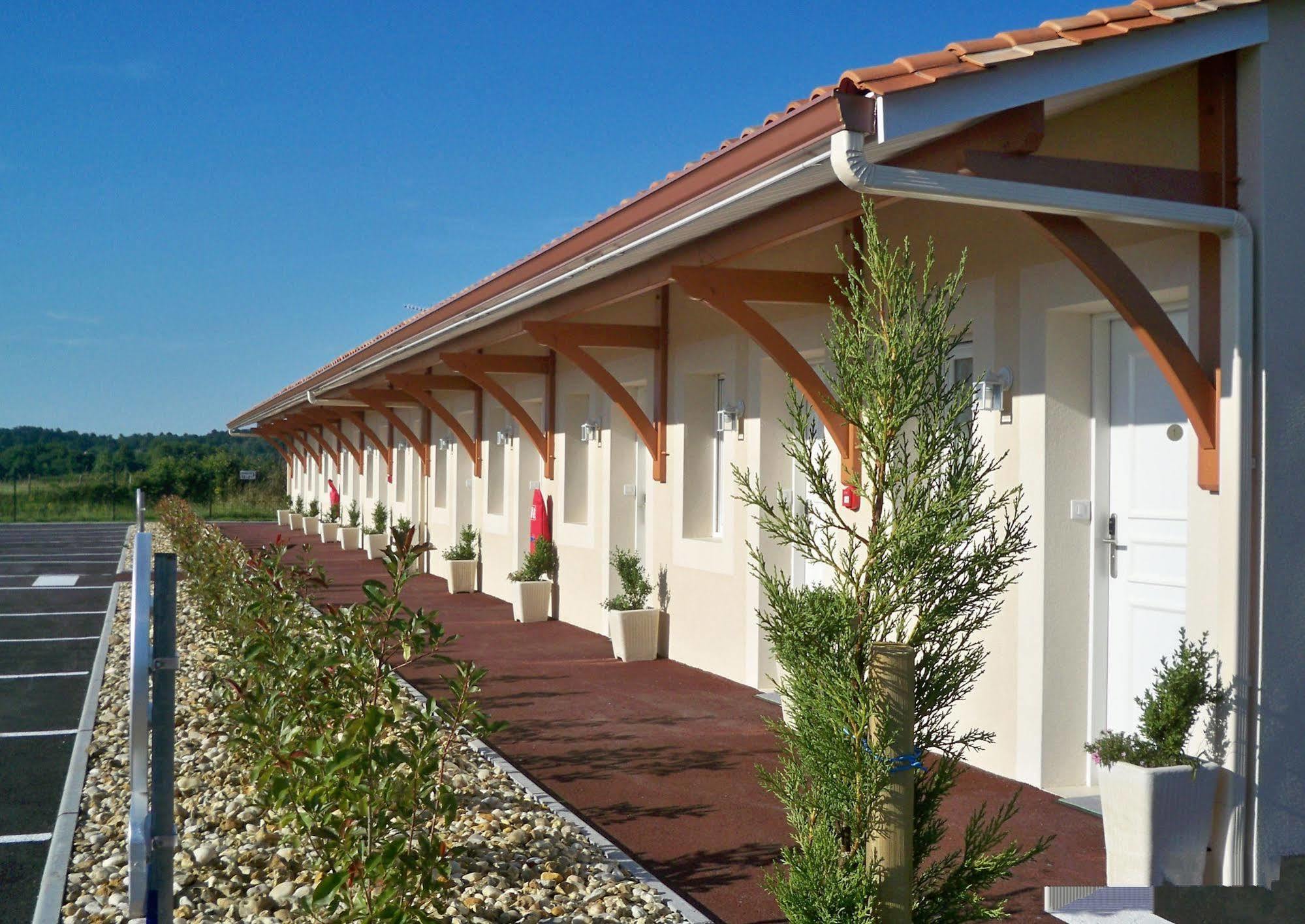 Natur'Hotel Ménesplet Zewnętrze zdjęcie